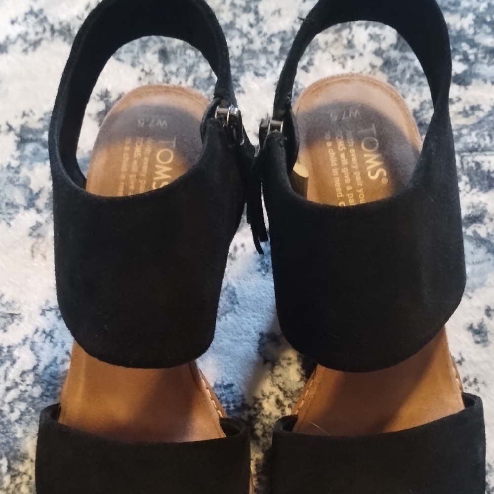 TOMS Women's Black Suede Sandals